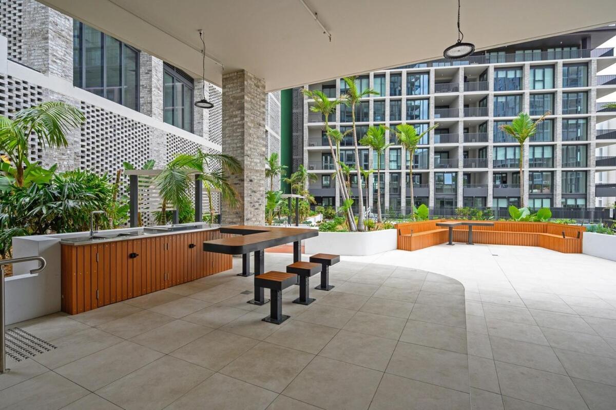 Apartment Olympic Park Stylish With Gym Pool Good View