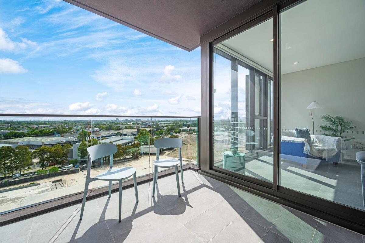 Apartment Olympic Park Stylish With Gym Pool Good View