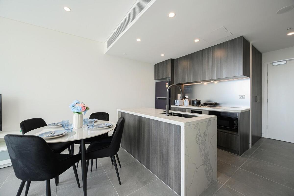 Olympic Park Stylish With Gym Pool Good View Apartment *